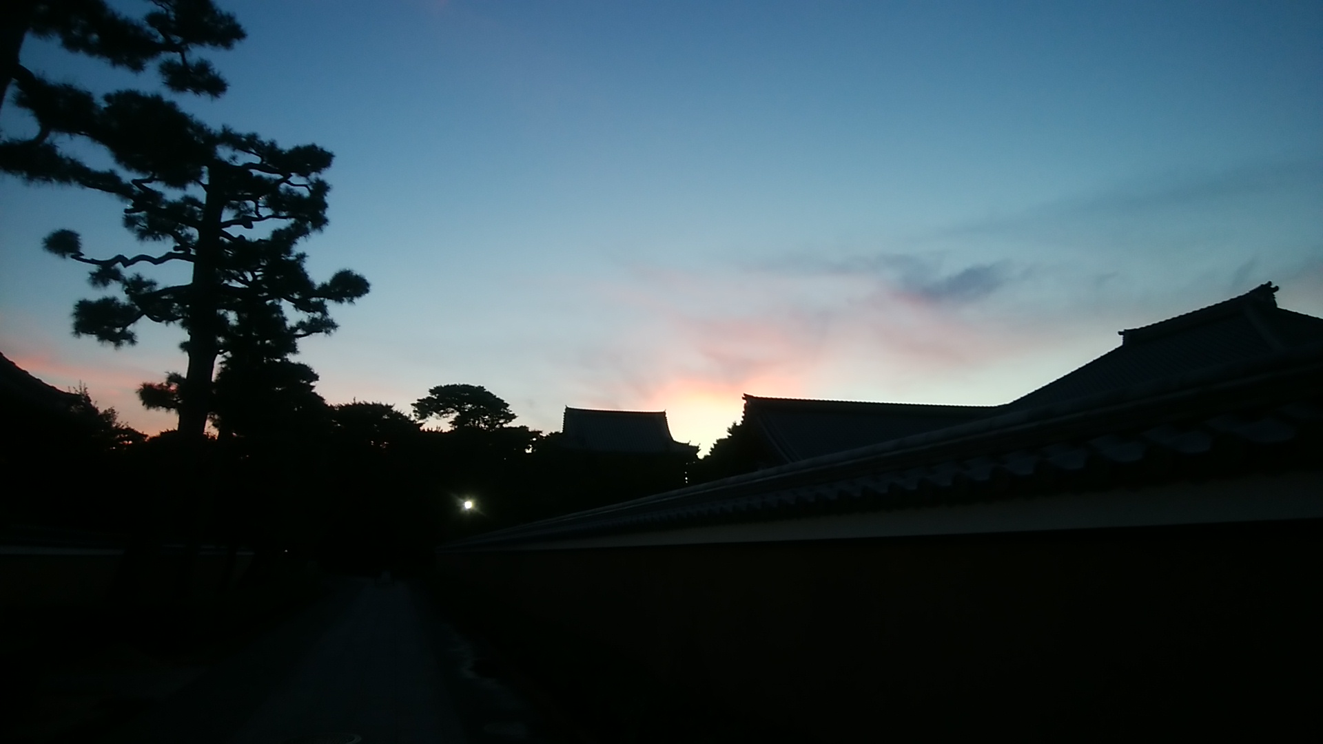 20180814相国寺で見た夕焼け空
